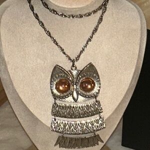 Park Lane Vintage Large  Articulated Owl Pendant & Chain